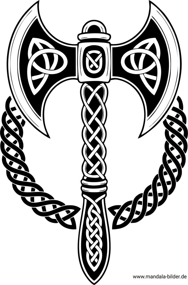 Keltisches Tattoo mit einer Axt